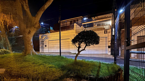 Residential Perimeter Lighting That Secures Without Disturbing the Neighbourhood